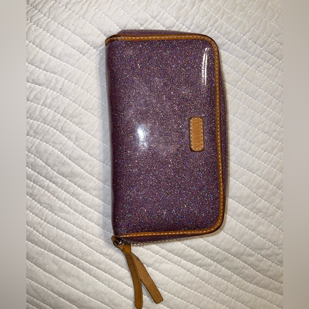 Consuela sparkle wallet